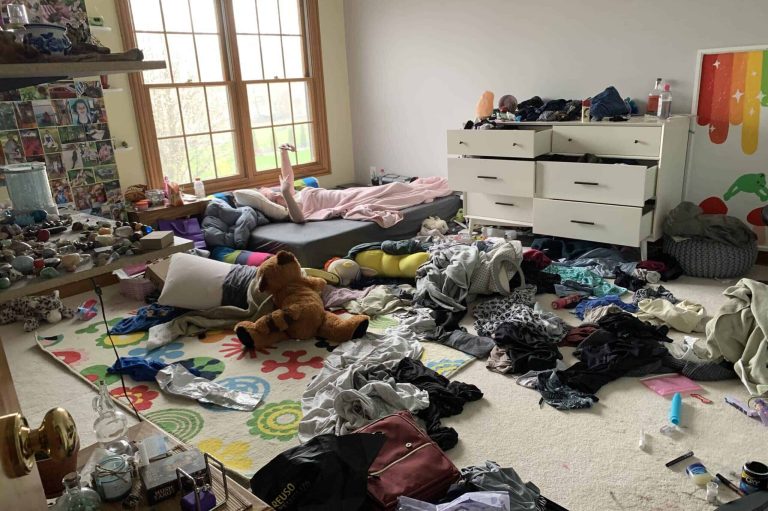 Why is my room always messy? Tips & Tricks — Junk Brothers